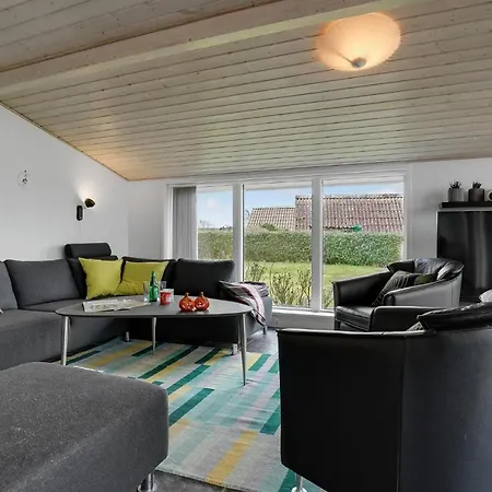 Stunning In With Sauna Ferienhaus Bogense