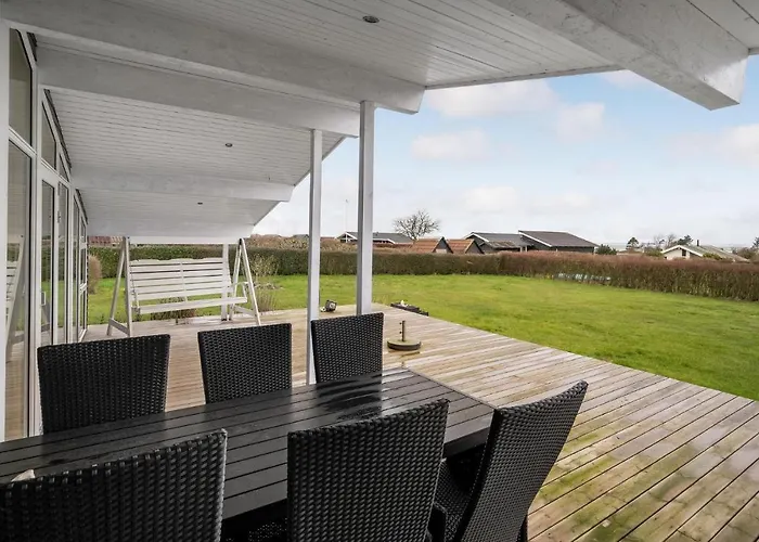 Stunning In With Sauna Bogense