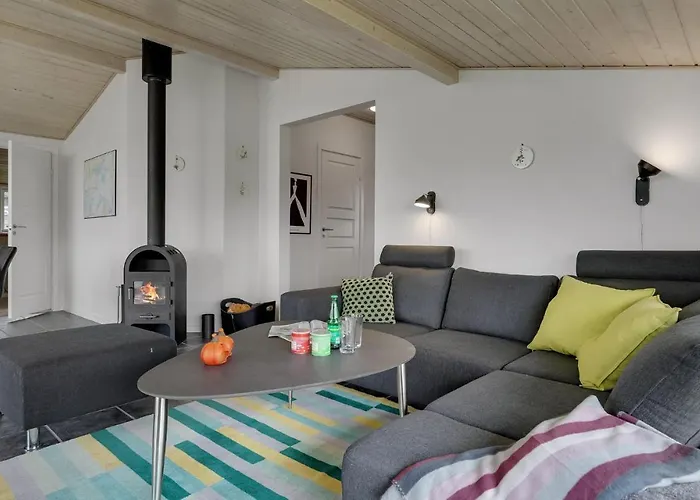 Stunning In With Sauna Feriehus *