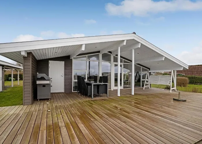 Stunning In With Sauna Bogense