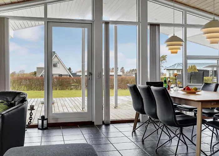 Stunning In With Sauna Bogense